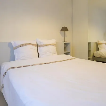 Proche De La De Tanchet, Quartier Des Presidents - 6 Personnes *